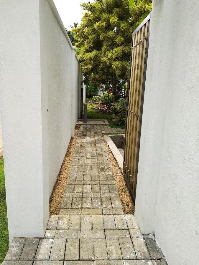 Villa Green White ウナワトゥナ エクステリア 写真